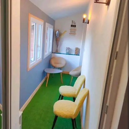 Superbe Grande Maison De Ville! Tatil Evi *