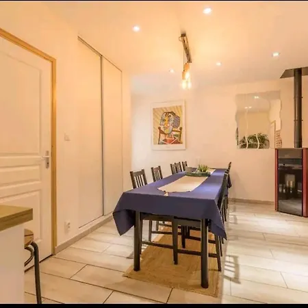 Superbe Grande Maison De Ville! Holiday home