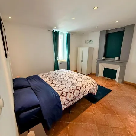 Superbe Grande Maison De Ville! Tatil Evi